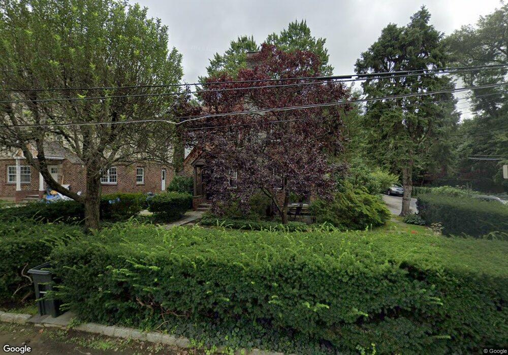 22 Wiltshire Place, Bronxville, NY 10708 - photo 1