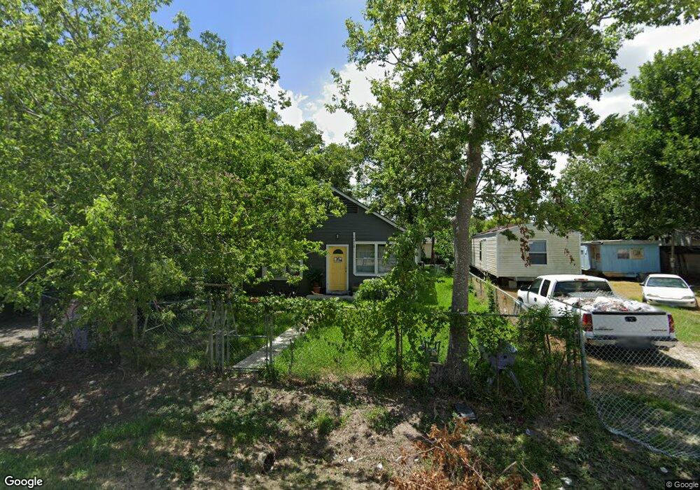 14418 Greenville St, Houston, TX 77015 - photo 1