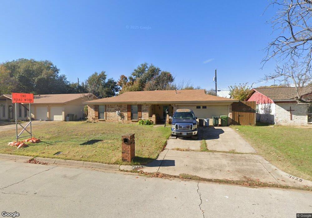 1429 Harrison Ln, Hurst, TX 76053 - photo 1