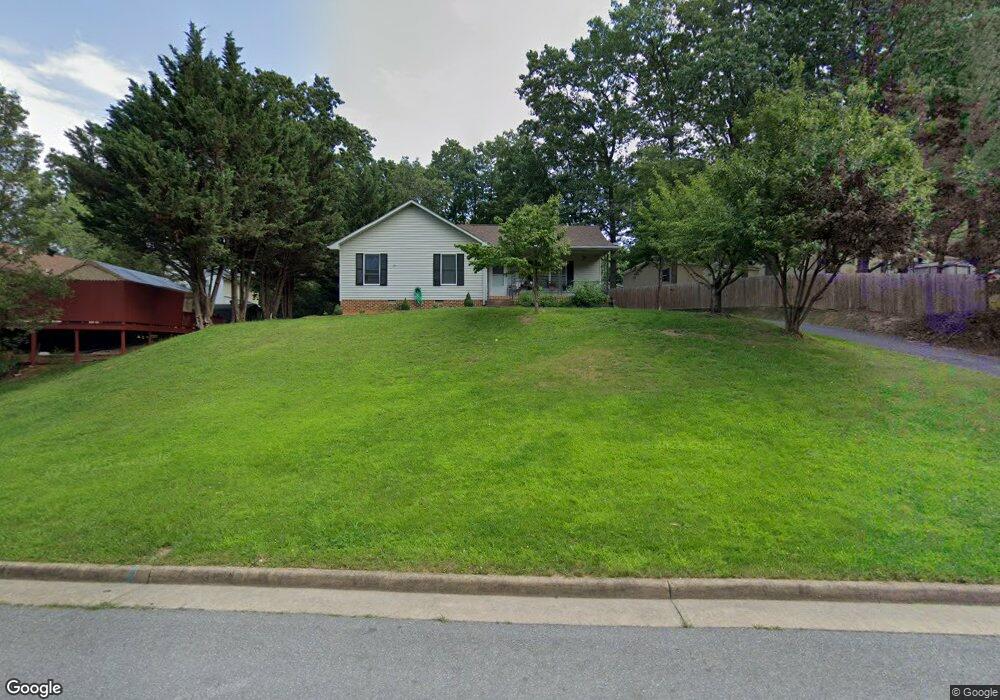 1066 Carriage Dr, Harrisonburg, VA 22801 - photo 1