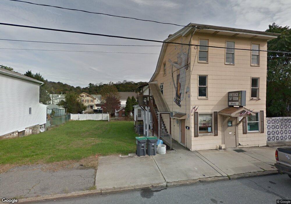 315-317 317 N Railroad St, Tamaqua, PA 18252 - photo 1