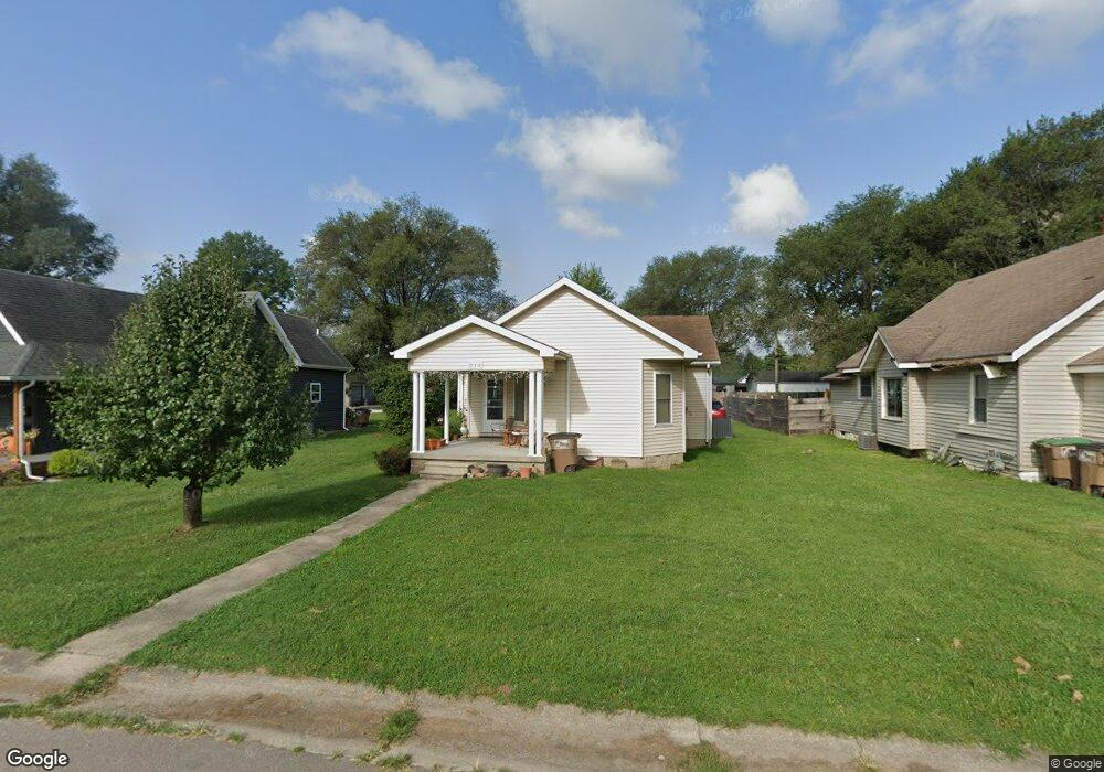 210 Jones St, Columbus, IN 47201 - photo 1