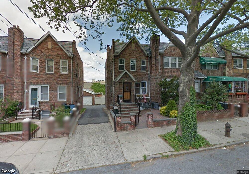 5361 62nd St, Maspeth, NY 11378 - photo 1