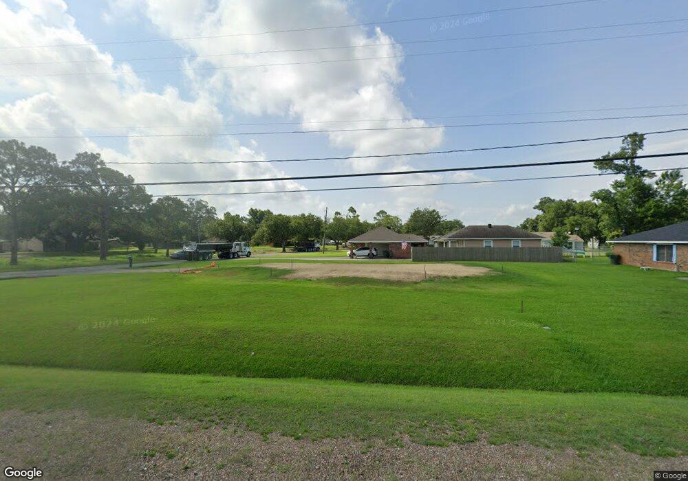 709 University Dr, Lake Charles, LA 70605 - photo 1