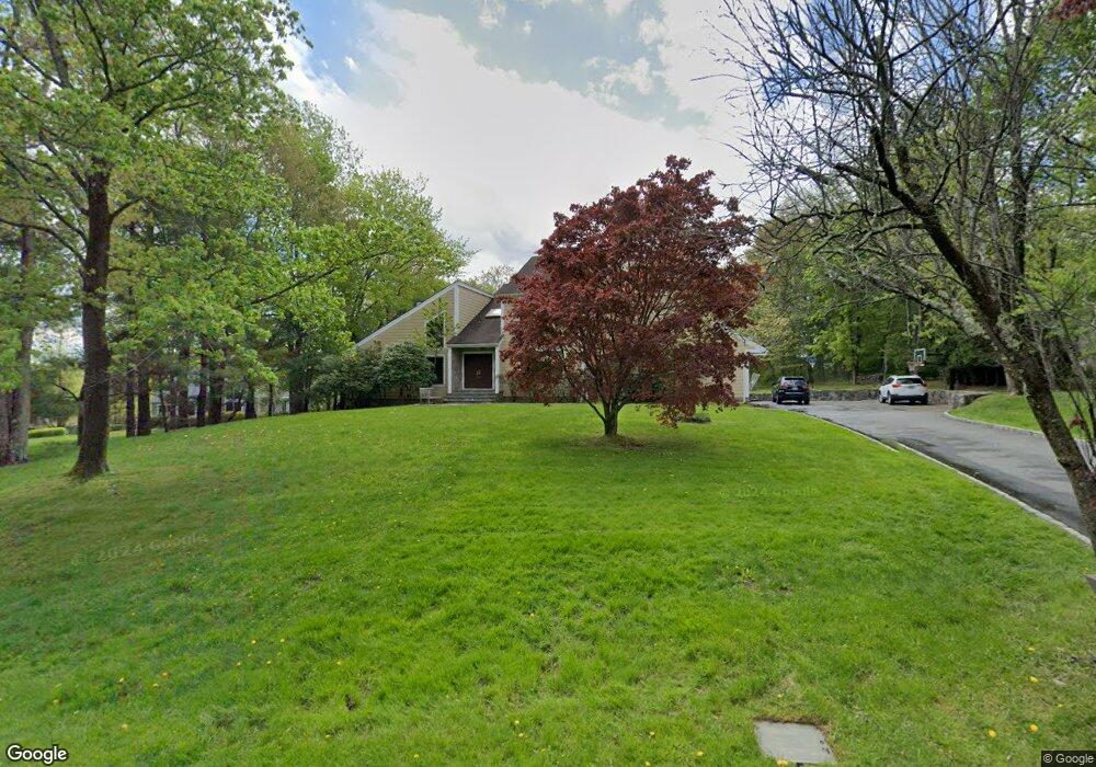 4 Wyeth Ct, Pleasantville, NY 10570 - photo 1