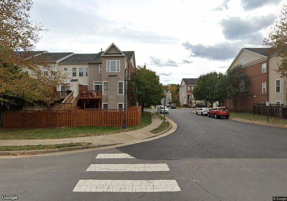 21989 Windy Oaks Square, Broadlands, VA 20148 - photo 1