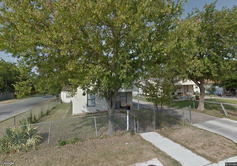 2922 NW Loraine St, Fort Worth, TX 76106 - photo 1