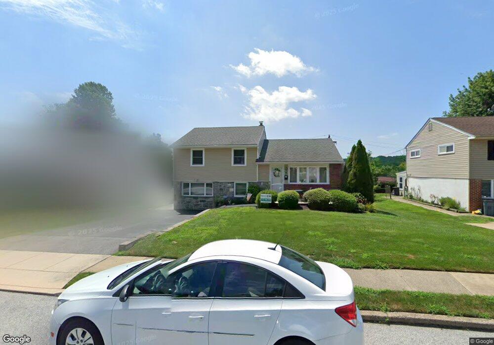 427 Warren Blvd, Broomall, PA 19008 - photo 1