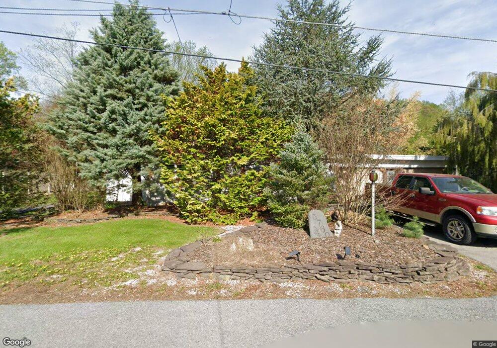 5760 Stoudts Ferry Bridge Rd, Reading, PA 19605 - photo 1