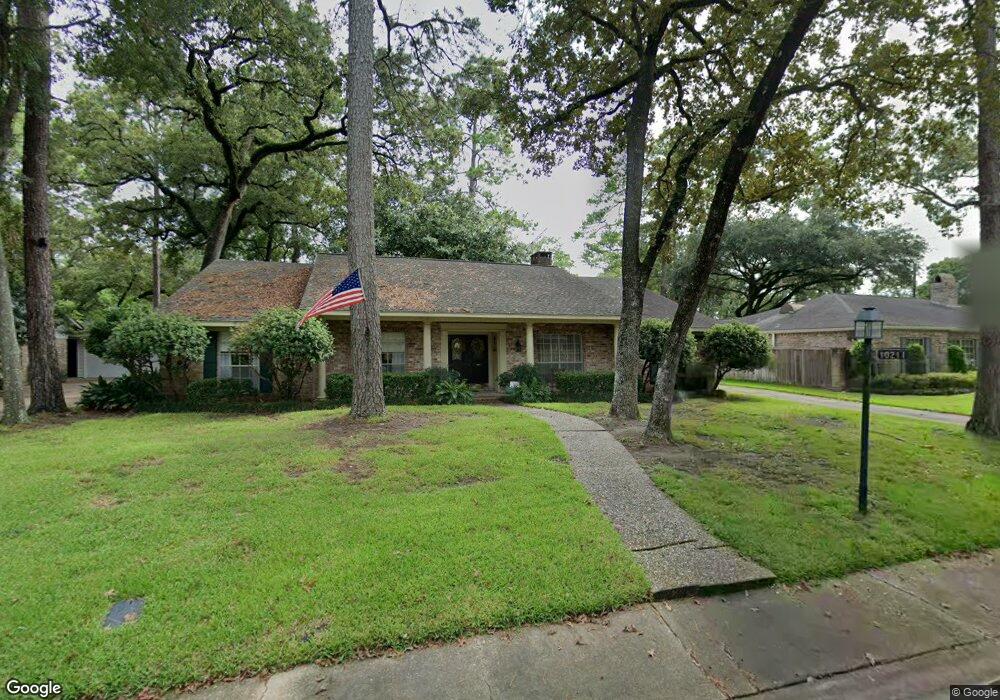 10211 Pine Forest Rd, Houston, TX 77042 - photo 1