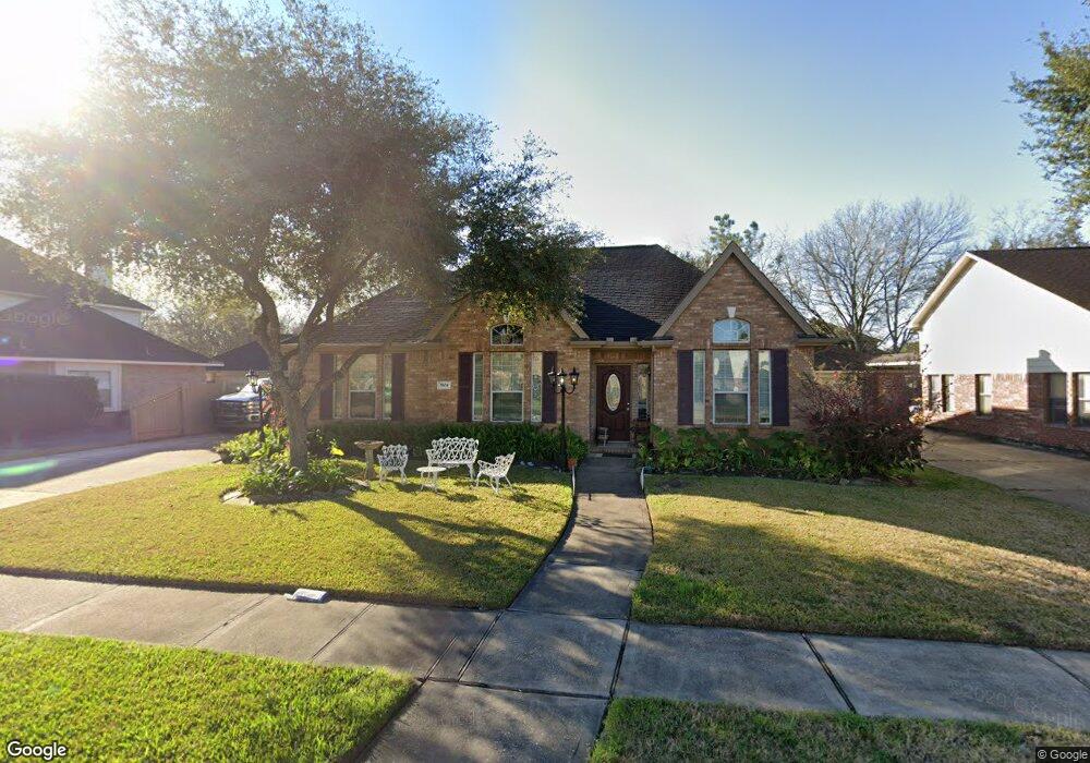 5104 Jolie Dr, Pearland, TX 77584 - photo 1