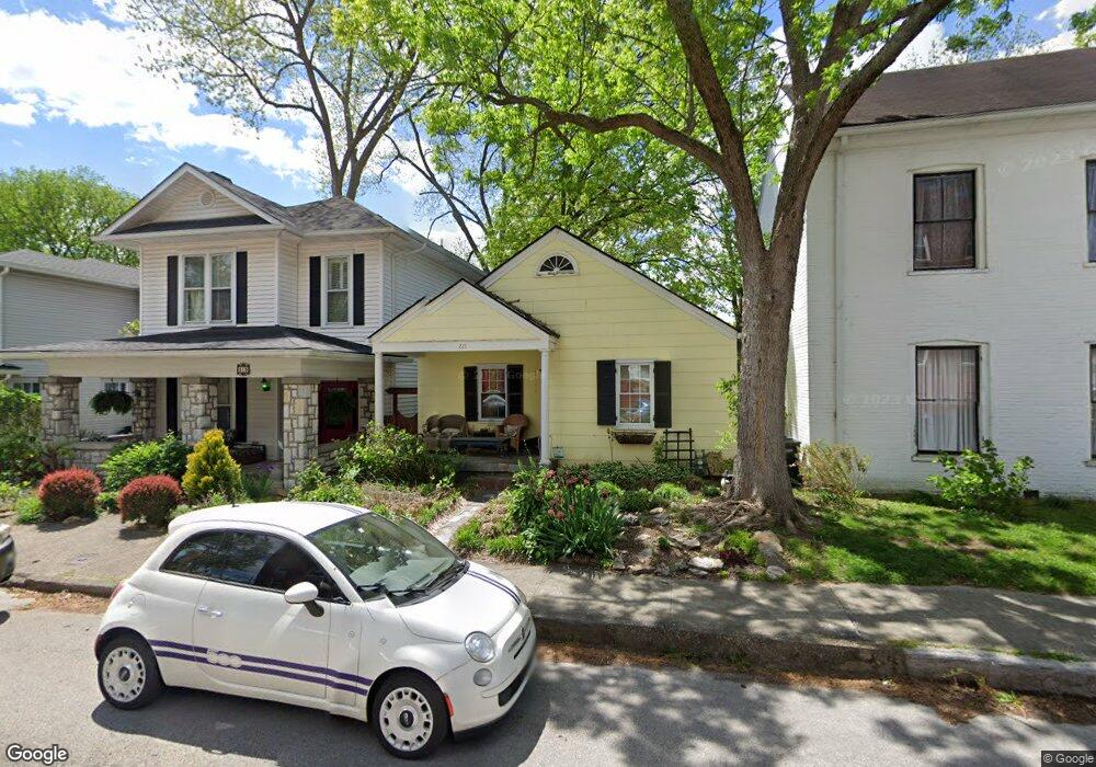 221 W 3rd St, Frankfort, KY 40601 - photo 1