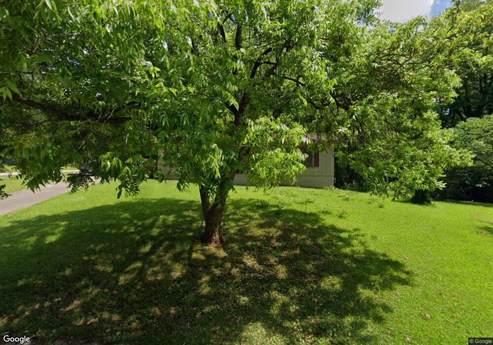 102 Robert Hendrix Dr, Carrollton, GA 30117 - photo 1