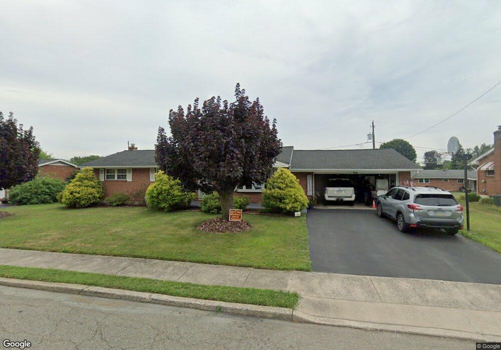 3029 Coplay Ln, Whitehall, PA 18052 - photo 1