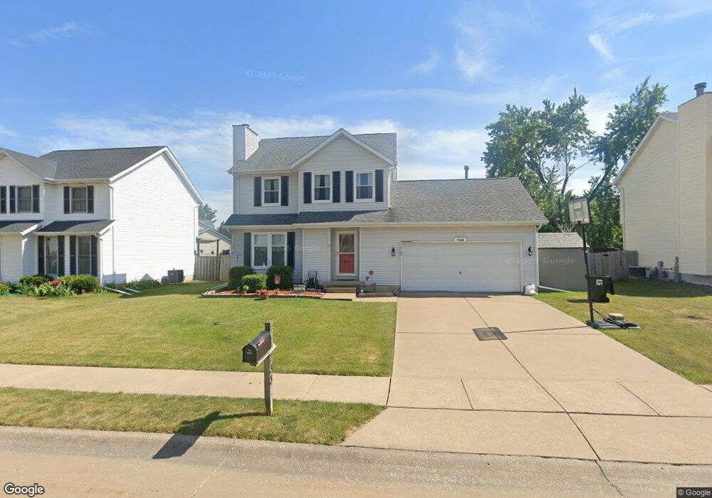 733 W 57th St, Davenport, IA 52806 - photo 1