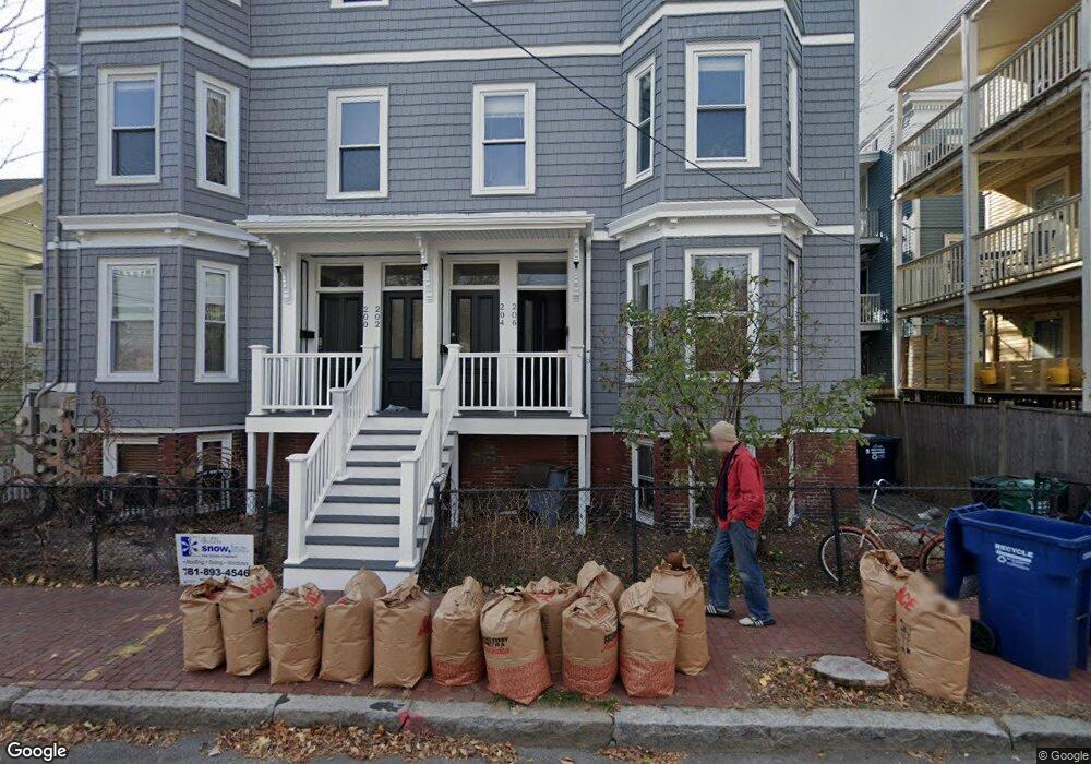 206 Franklin St, Cambridge, MA 02139 - photo 1