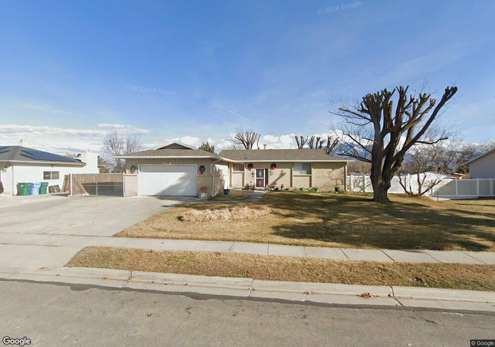 12381 S 2320 W, Riverton, UT 84065 - photo 1