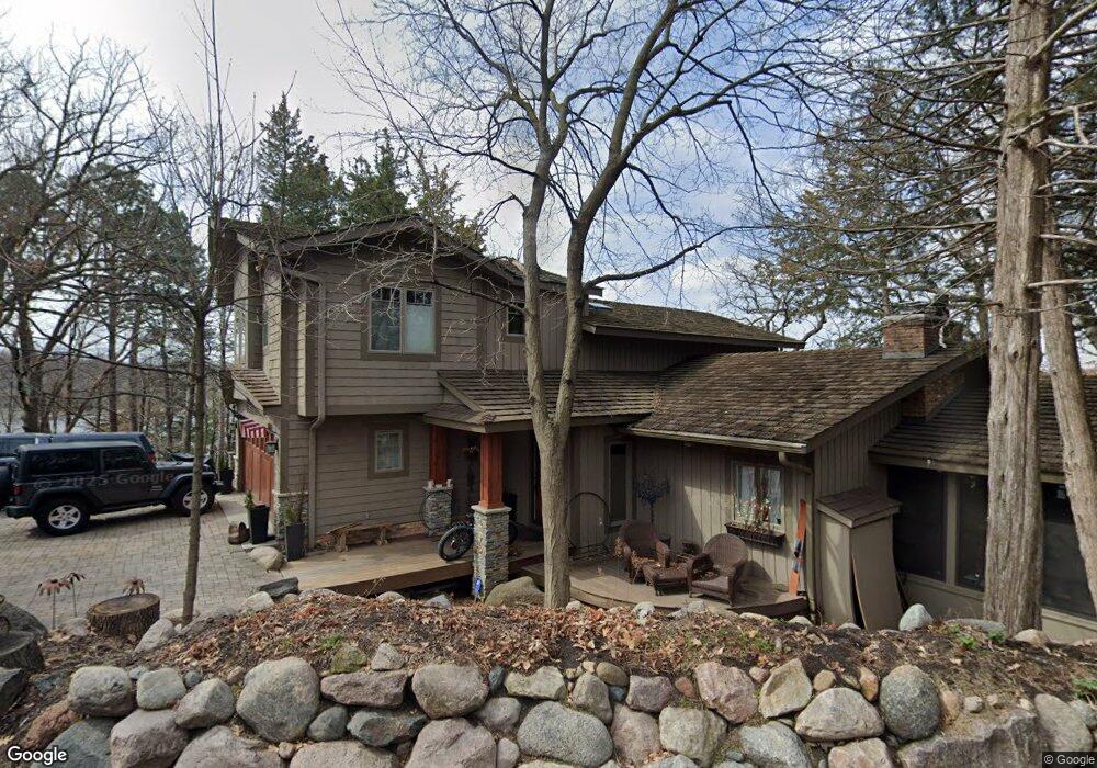 19575 Chimo W, Wayzata, MN 55391 - photo 1