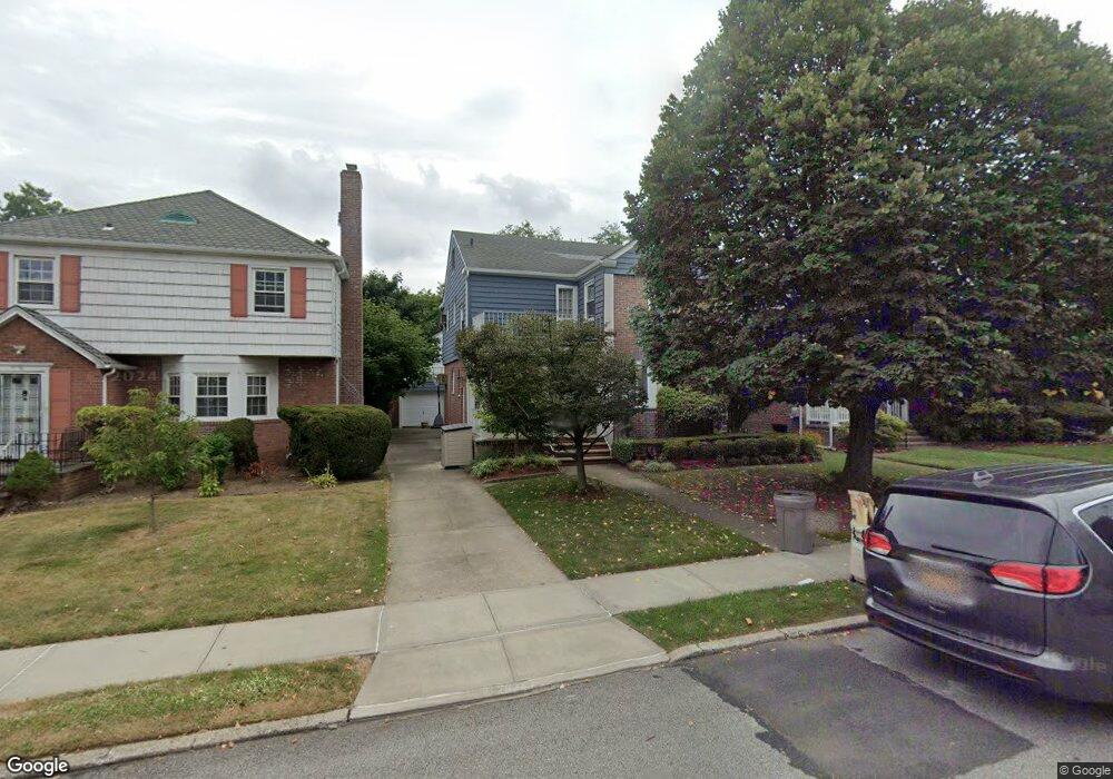 8055 189th St, Hollis, NY 11423 - photo 1