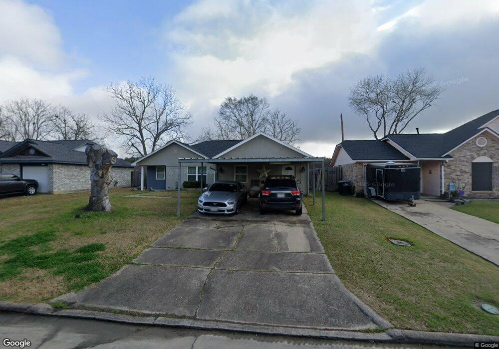 2808 Mockingbird Dr, Alvin, TX 77511 - photo 1
