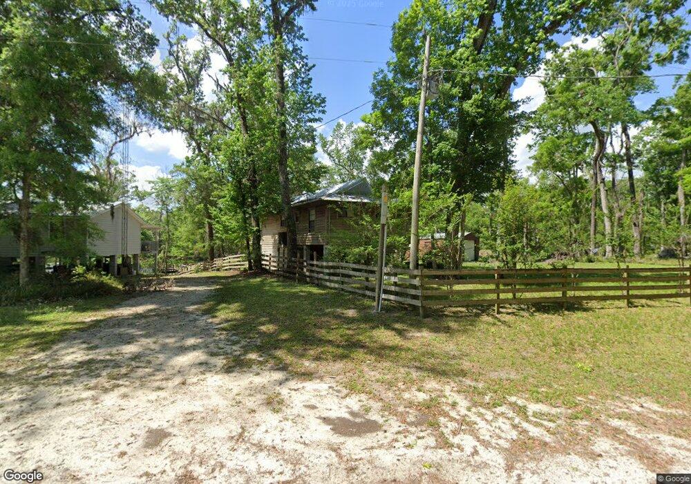 1562 SW Santa fe Dr, Fort White, FL 32038 - photo 1