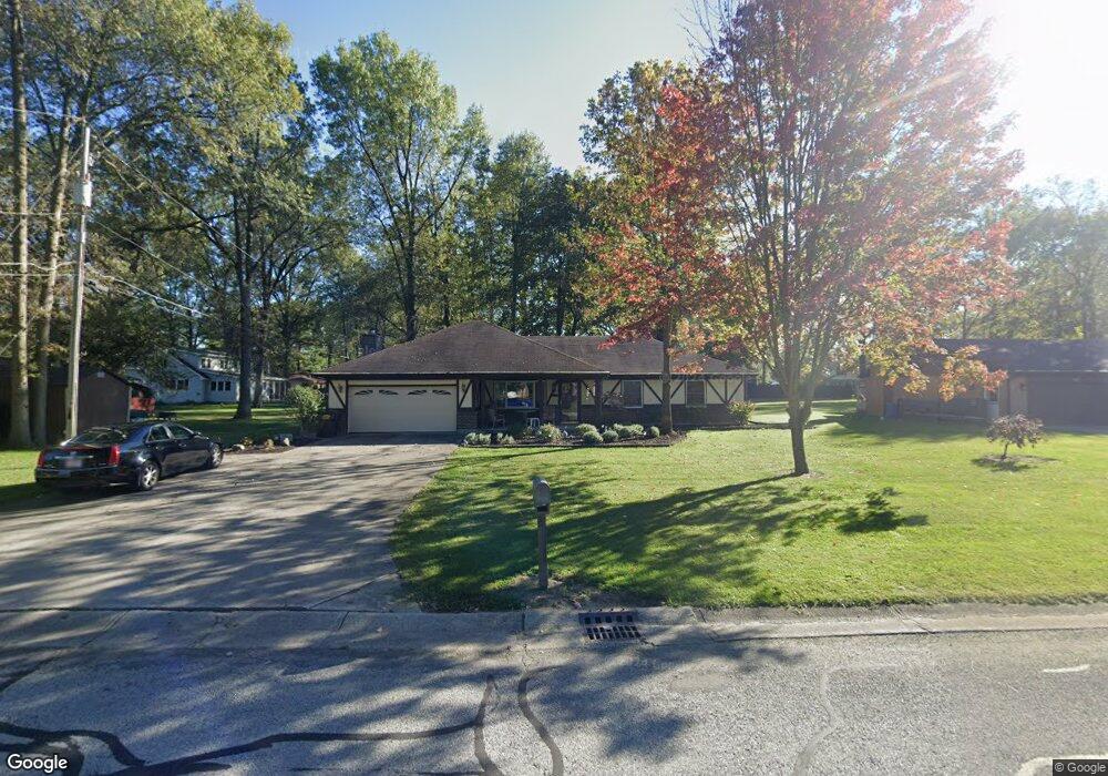 1921 Lilac Ln, Lima, OH 45806 - photo 1