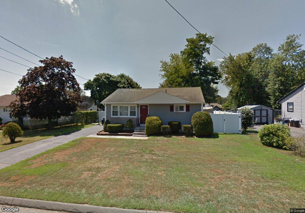 42 Check Point Ln, West Haven, CT 06516 - photo 1