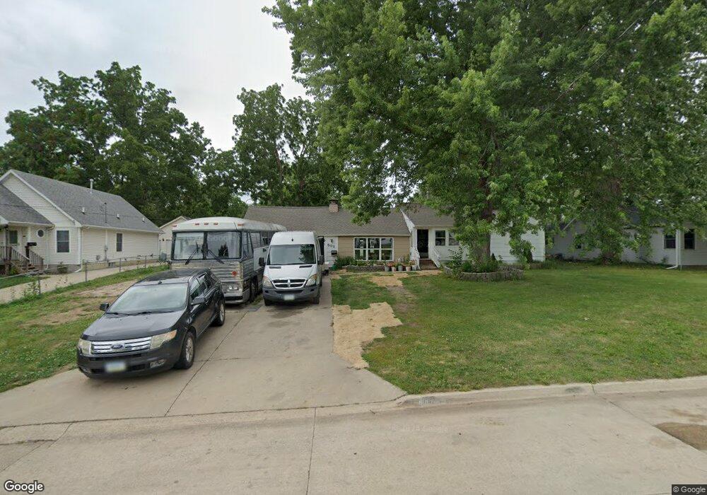 601 Trowbridge St, Des Moines, IA 50315 - photo 1