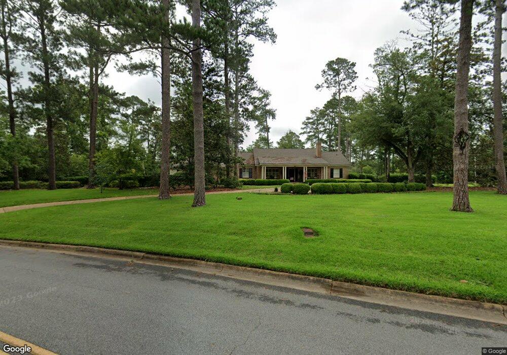 1100 Pinecrest Dr, Albany, GA 31707 - photo 1