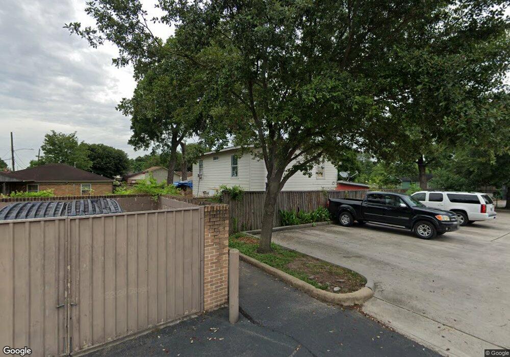 1735 Tabor St, Houston, TX 77009 - photo 1