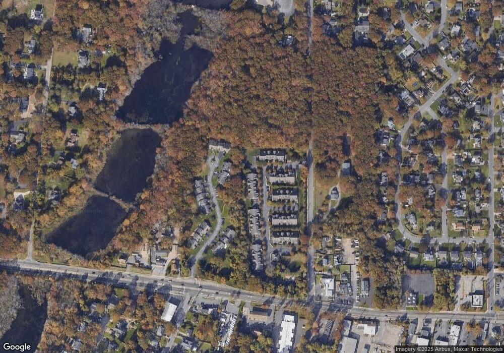 32 Durham Ln unit 32, Bayport, NY 11705 - photo 1