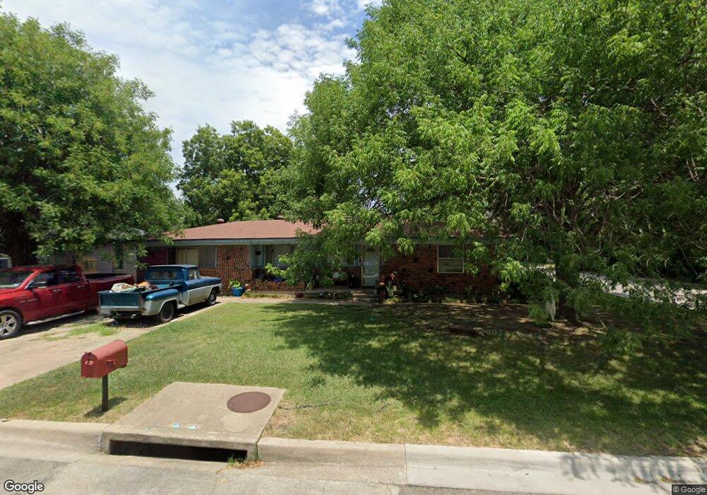 1800 Carlton St, Denton, TX 76201 - photo 1
