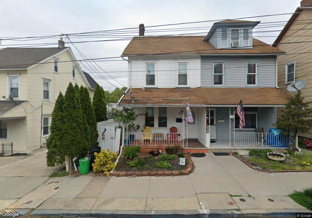 215 E Walnut St, Allentown, PA 18109 - photo 1