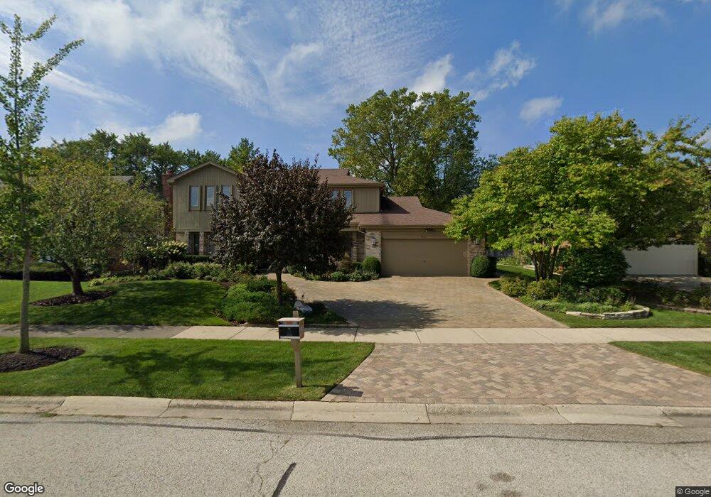 2310 Phillips Dr, Glenview, IL 60026 - photo 1