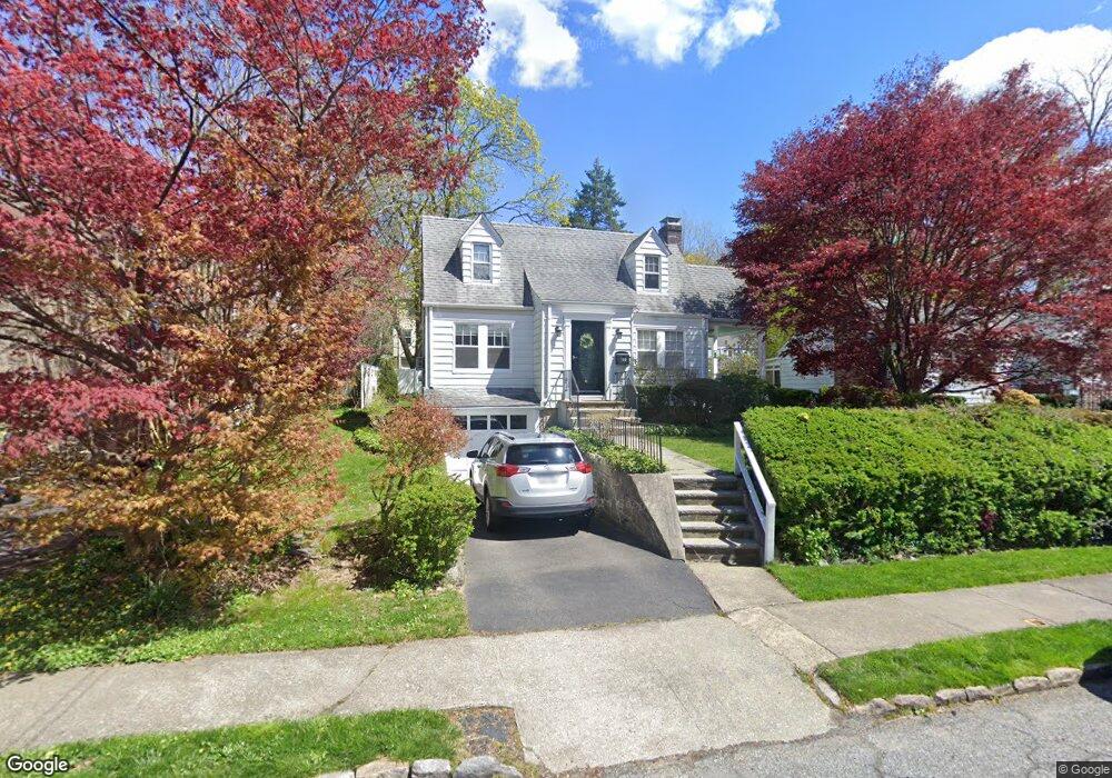 52 Hoover Rd, Yonkers, NY 10710 - photo 1