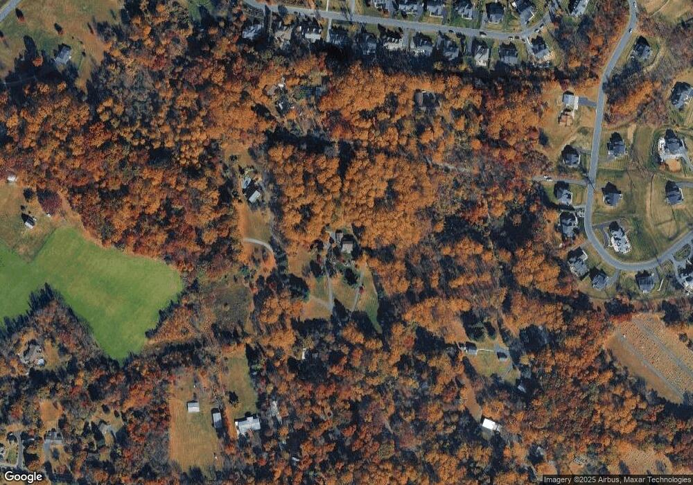 5741 Applebutter Hill Rd, Coopersburg, PA 18036 - photo 1