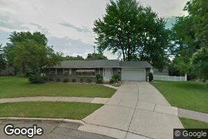 3015 Emerald Cir, Lansing, MI 48912