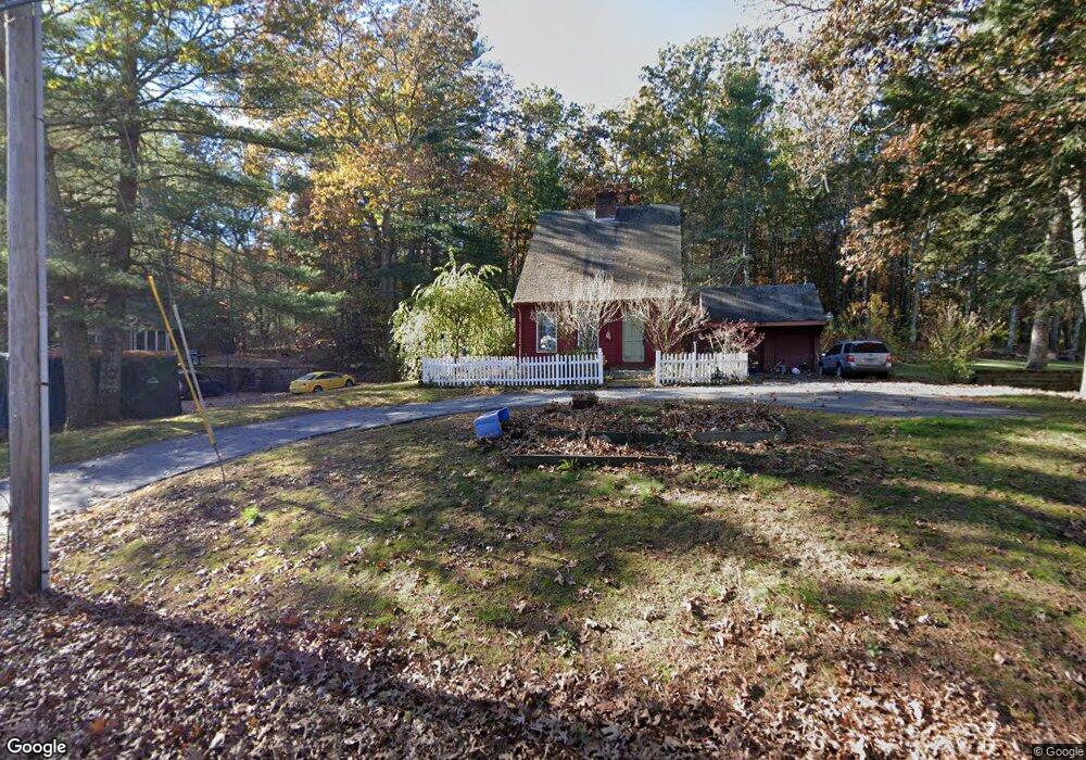 384 Sabin St, Putnam, CT 06260 - photo 1