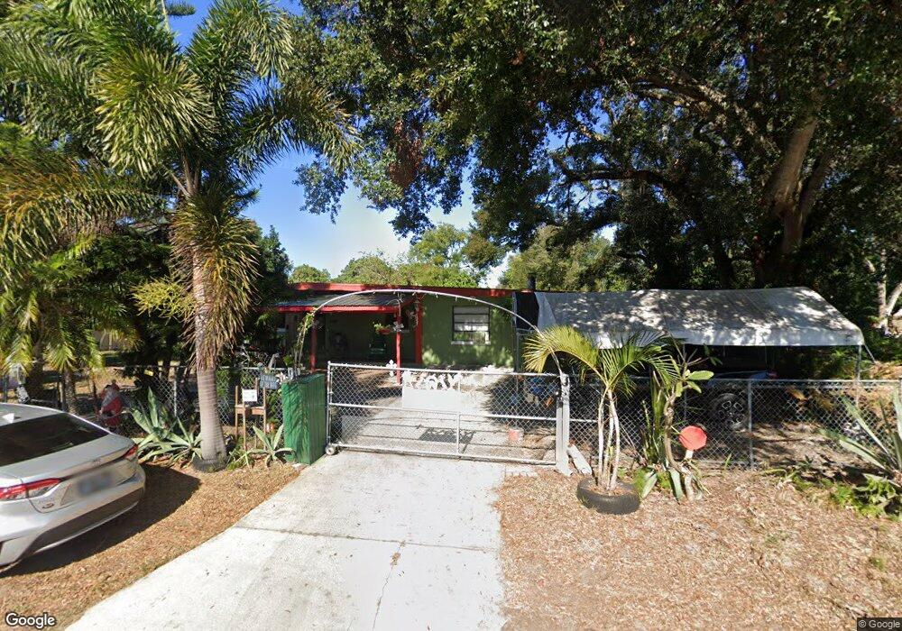 1557 Avenue C NE, Winter Haven, FL 33881 - photo 1