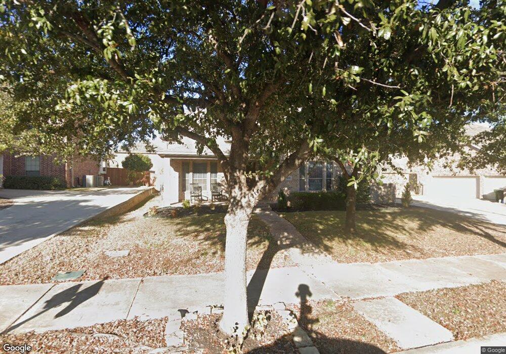 8105 Mountain Spring Dr, North Richland Hills, TX 76180 - photo 1