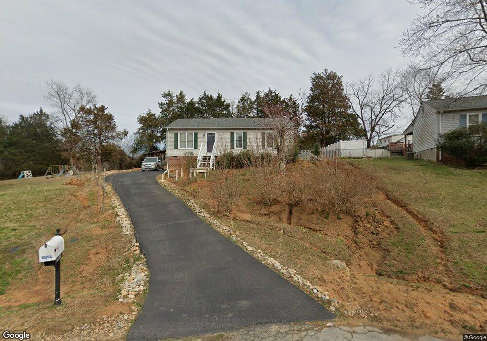 10302 W Alberta Ct, Chesterfield, VA 23832 - photo 1