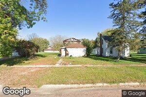 310 E Park Ave, Flandreau, SD 57028