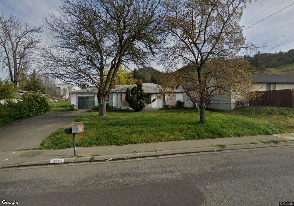 2074 NE Fairview Ave, Grants Pass, OR 97526 - photo 1