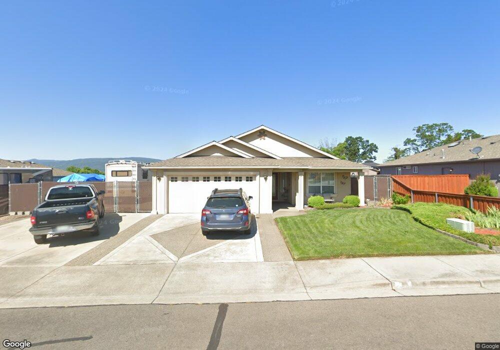 1485 Scofield St, Central Point, OR 97502 - photo 1