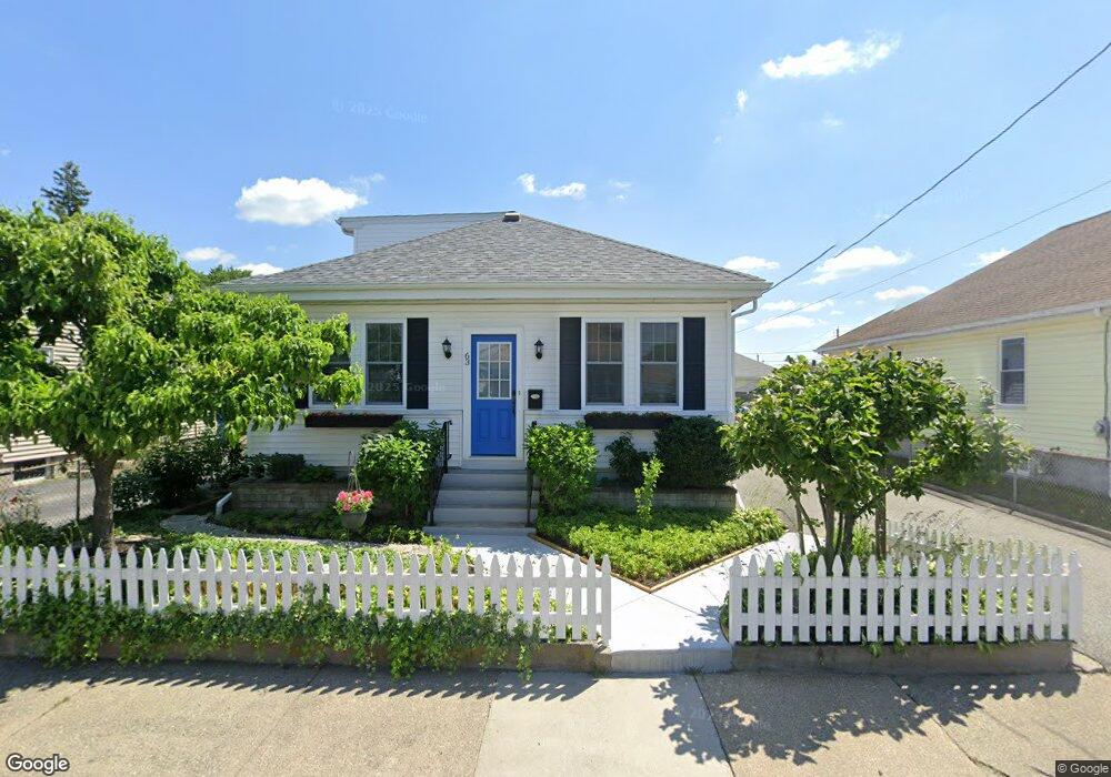 63 Bloodgood St, Pawtucket, RI 02861 - photo 1