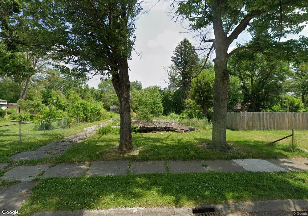 2322 Maplewood Ave, Flint, MI 48506 - photo 1