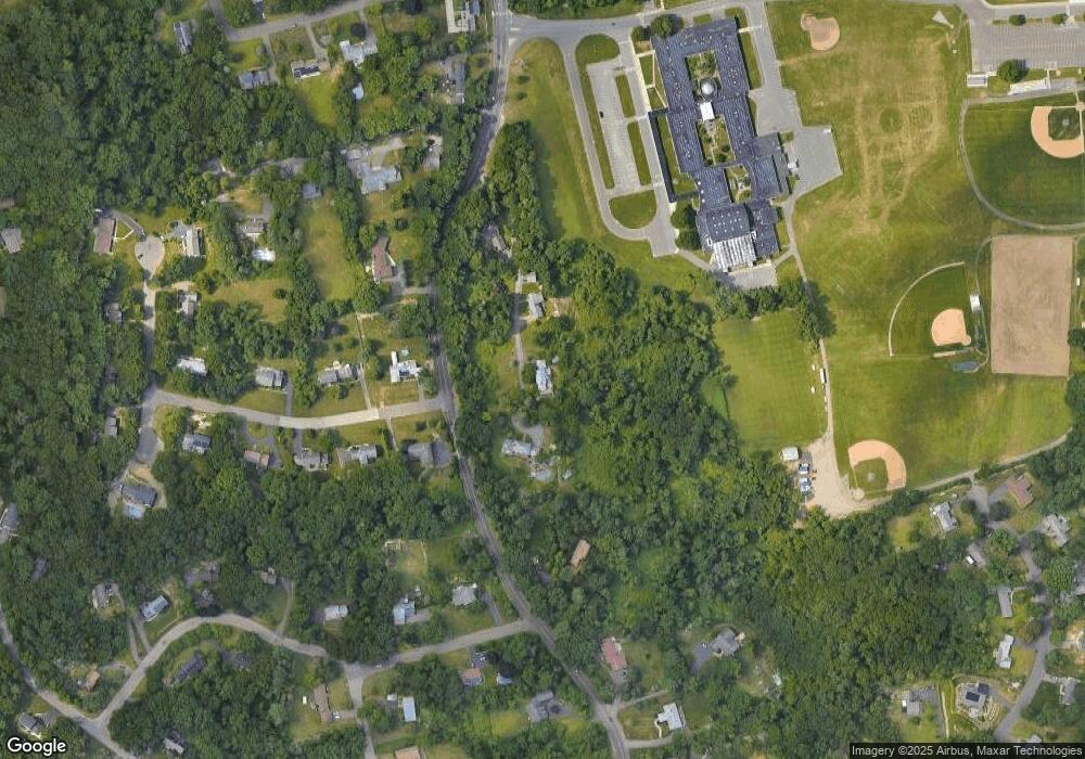 472 Daniels Farm Rd, Trumbull, CT 06611 - photo 1