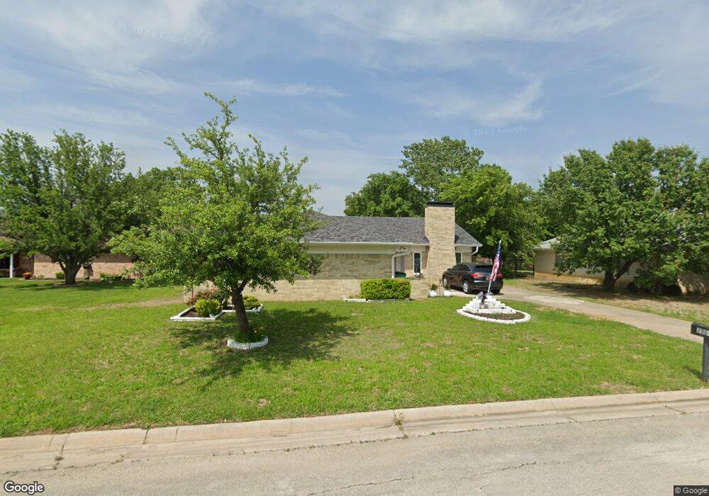 2004 Tulane Ave, Gainesville, TX 76240 - photo 1