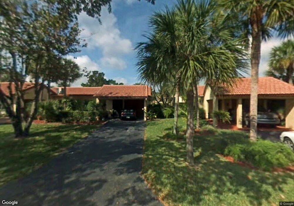 16283 Laurel Dr unit 4, Weston, FL 33326 - photo 1