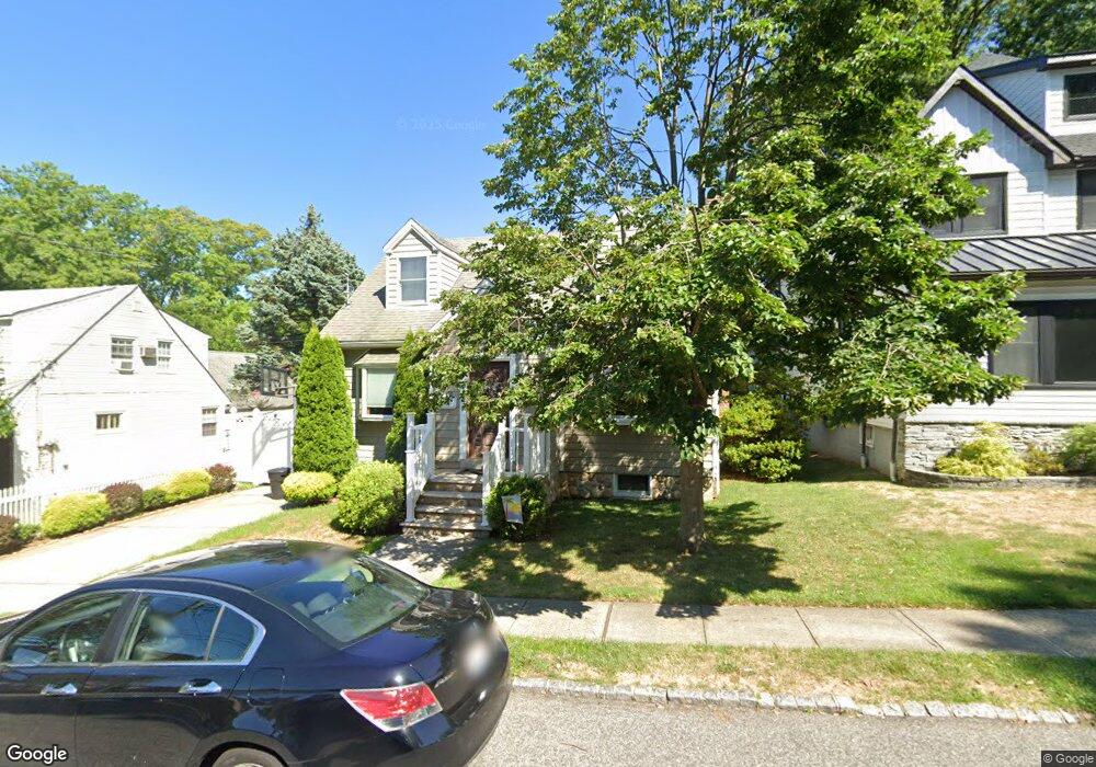 11 Douglas Ave, Staten Island, NY 10310 - photo 1